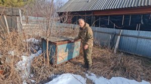 Отдали ключи от старого деревенского дома, со словами: "Бери, что хочешь. Все равно сносить".