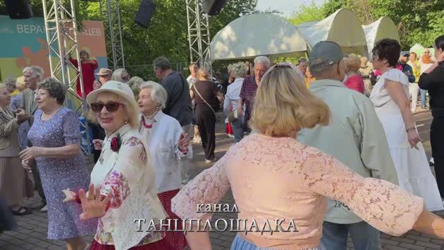 👀💥Смотри, как мы умеем веселиться 💃🎉#танцы #сокольники #танцплощадка