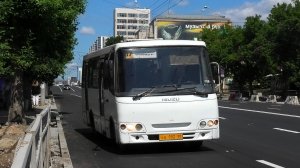 Автобус Екатеринбурга Ataman A09206 № КВ 182 66 маршрут 87 на остановке "Архитектурная академия"