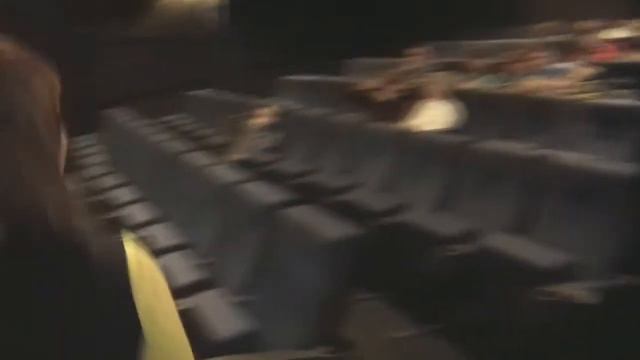 Третья "Счастливая среда" в ЦУМе смотреть онлайн