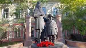 Памятник детям войны.Аллея героям Чернобыля.Памятник красноярским-ликвидаторам Чернобыля. Красноярск