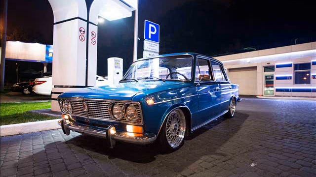 Советские ретро автомобили ВАЗ 21-03. смотреть онлайн