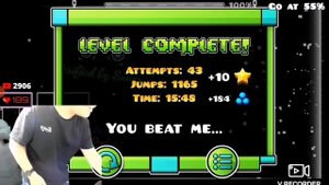 DeCoDy vs DORAMI реакция на прохождение sonic wave geometry dash