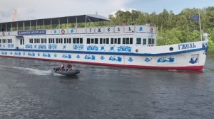 т/х ВОЛГА ДРИМ и ГЖЕЛЬ в Химках