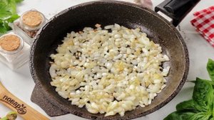 Баклажаны, жаренные с перцем и помидорами