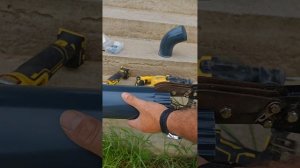 Соединение трубы водостока