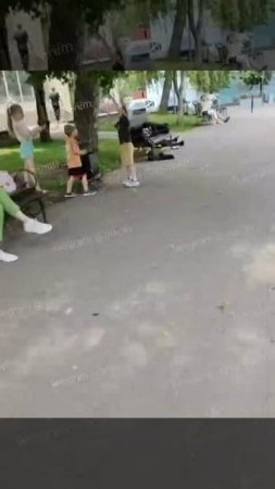 СКВЕР АЛКАШЕЙ: сквер по улице Кирова заполонили алкоголики. И всё это под самым "носом" полиции.