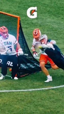 Marcus Holman Goes SUPERMAN for the Win | Gatorade Play of the Week ⚡️ #shorts