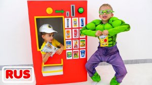 Влад и Ники играют с торговым аппаратом со сладостями! Видео для детей.
