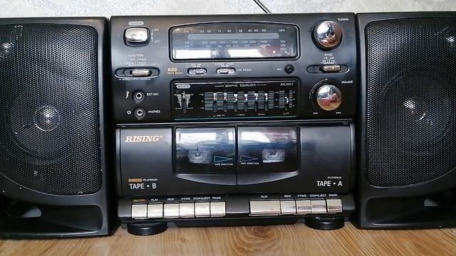 магнитофон RISING RSX-8282 из 90х