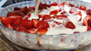 Клафути с клубникой, ВКУСНОТА необыкновенная! Не могу остановиться, готовлю в сезон пока не надоест!
