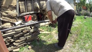 ЖИВЕМ В ДЕРЕВНЕ!!ПОДГОТОВКА ТРУБ К КАРКАСУ ИДЕТ!ЗАВАРИВАЮ ДЫРКИ,НО ДОЖДЬ НЕ ДАЕТ РАБОТАТЬ!!
