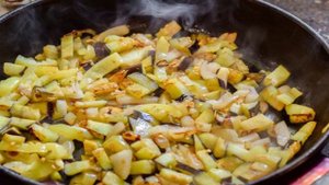 Баклажаны с рисом на зиму