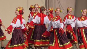 Танцевальный ансамбль. Русский народный танец