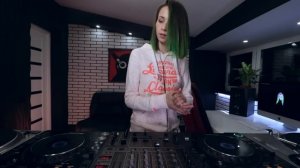 Miss Monique - MiMo Weekly Podcast 005