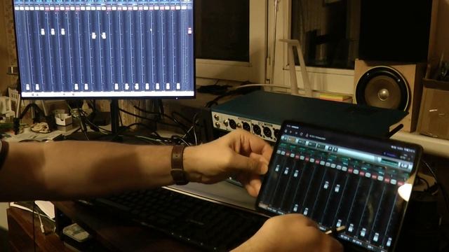 Смена прошивки SoundCraft Ui24r используя ёмкую флешку смотреть онлайн