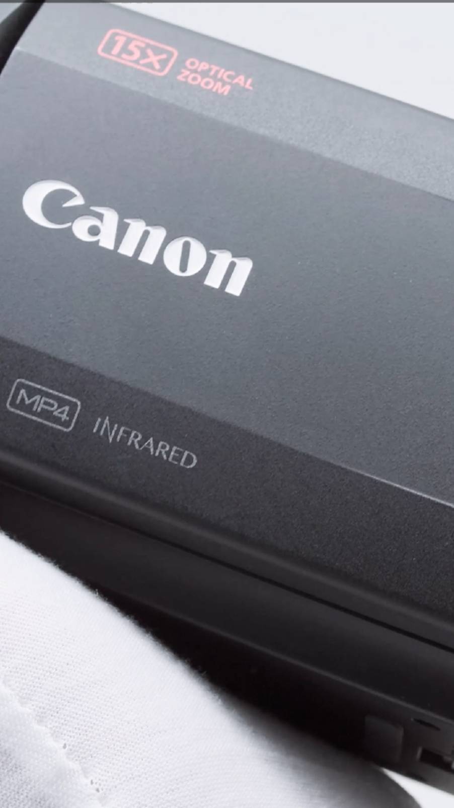 Видеокамера Canon XA50 профессиональная в упаковке
