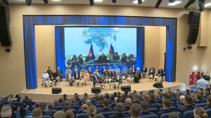 Владимир Колокольцев принял участие в заседании Общественного совета при МВД России