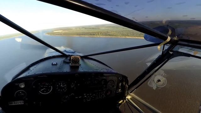 Учебно-тренировочный полет. Посадка на неподготовлен? смотреть онлайн