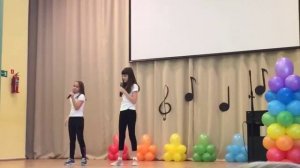 Наше  выступление!!!! Первый раз в микрофон!!!! Что то слу