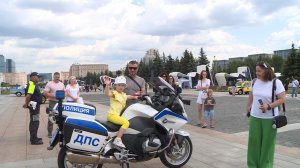 Владимир Кубышко посетил мероприятия тематического дня МВД России