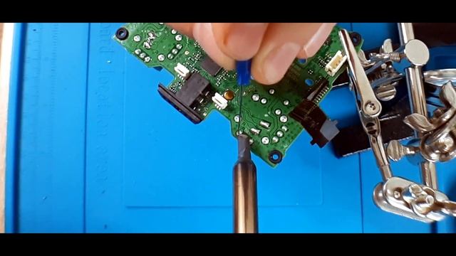 Устраняем ДРИФТ стика/Ремонт DualSense PS5 смотреть онлайн