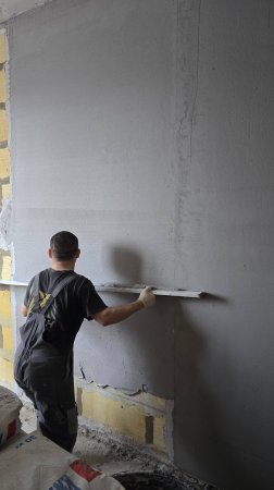 Штукатурка стен в новостройке