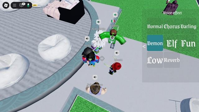 кричу в микрофон в роблоксе в игре там где можно помен? смотреть онлайн