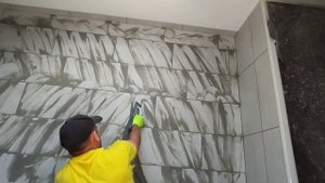 Как можно быстро затиреть плитки на больших объемах