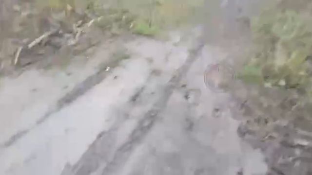 Наши бойцы весьма необычным способом обезвредили оптоволоконный FPV-дрон противника...