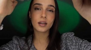 darklite ASMR. Близкий шёпот, движения рук, звуки рта, предметы.