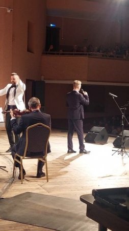 Владимир Яцкевич и оркестр "Moscow City" на концерте в городе Ярославль