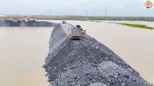 Строительство, дорога через озеро, очередной обзор