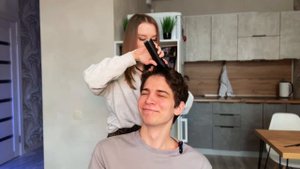 ЗАЧЕМ Я ПОБРИЛА ПАРНЯ НАЛЫСО?