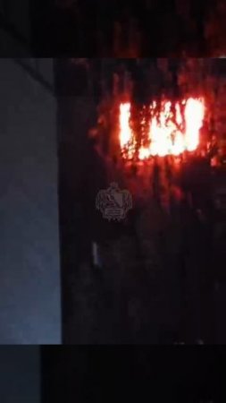 ПЛАМЯ ИЗ ОКНА: в 105 доме по улице Щорса ночью произошло возгорание в одной из квартир.