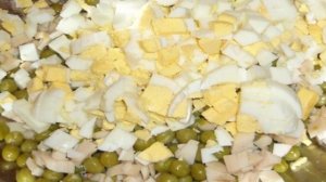 Cалат Оливье с кальмарами