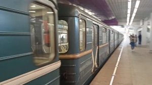 (Перегонка)Поезд Номерной(81-717)на станции Технопарк (2)г