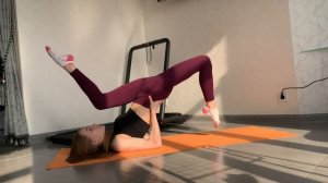 CONTORTION COACH. FLEXIBILITY BACK STRETCH.FLEXIBLE GIRL. CONTORTIONIST WORKOUT. GYMNASTICS FLEX