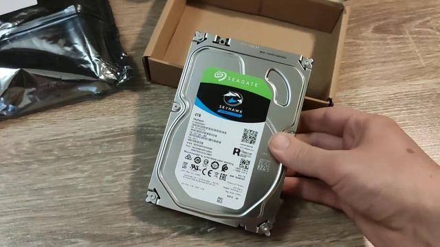Розпакування Жорсткий диск Seagate SkyHawk HDD 4TB з Rozetka смотреть онлайн