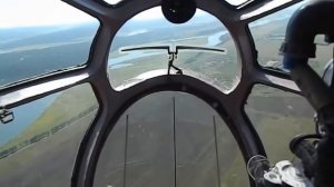 Взлет АН- 12, вид из кабины штурмана...