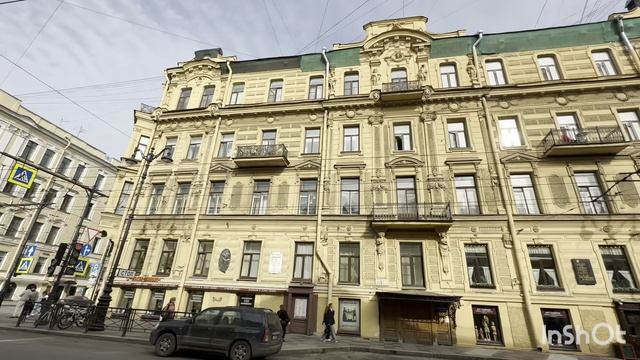 Малая Морская улица на пересечении с Гороховой в Петербурге: Пиковая дама, Чайковский и кое-что еще