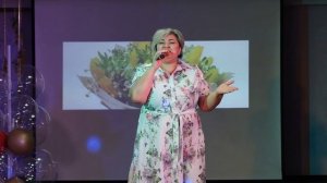 песня "Белые ромашки". исполняет Анжела Зенкина.