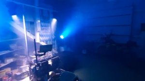 Активный сабвуфер BEHRINGER EUROLIVE VQ1800D