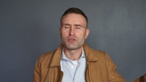 Антон Тарасов
