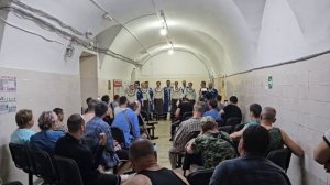 Песня и юмор во все времена помогали и помогают жить и строить!