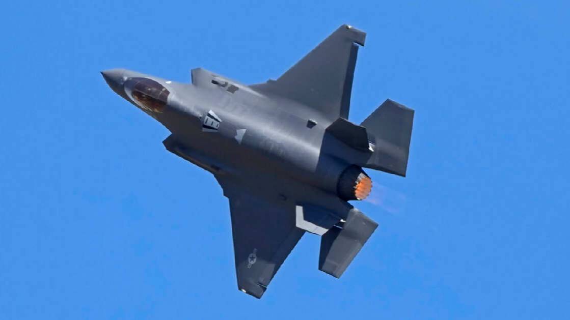 Генсек НАТО рассказал о планах заказать у США 700 самолетов F-35