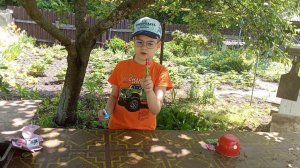 В деревне у бабушки пошли в магазин, купили сладостей 09-06-2025