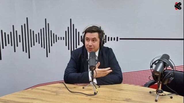 Дневной Разворот: Установка зарядок для электрокаров смотреть онлайн