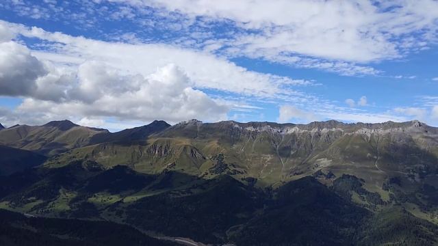 Вид на Абишир-Ахубу с Лунной поляны смотреть онлайн