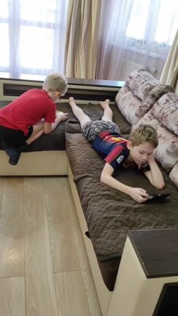 Современные дети... #французскийбульдог #собака #бульдоги #собакиприколы #собакаидети
